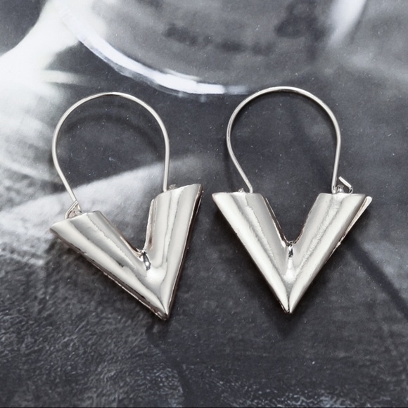 Silver “V” Hoop Earrings w/Ear Wire Hook - Picture 3 of 7